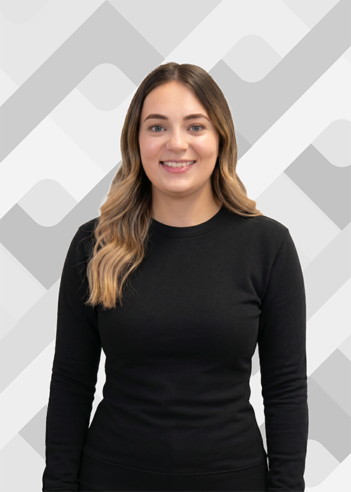 Hollie Asquith- Meet the team-LR