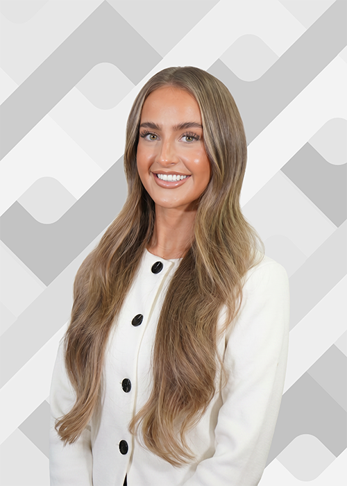 Katy Fox-Hulme- Meet the team-LR