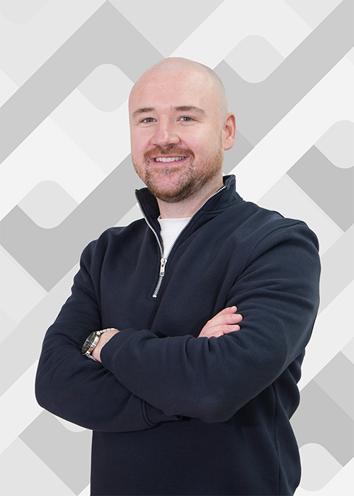 Tom Hubber- Meet the team-LR
