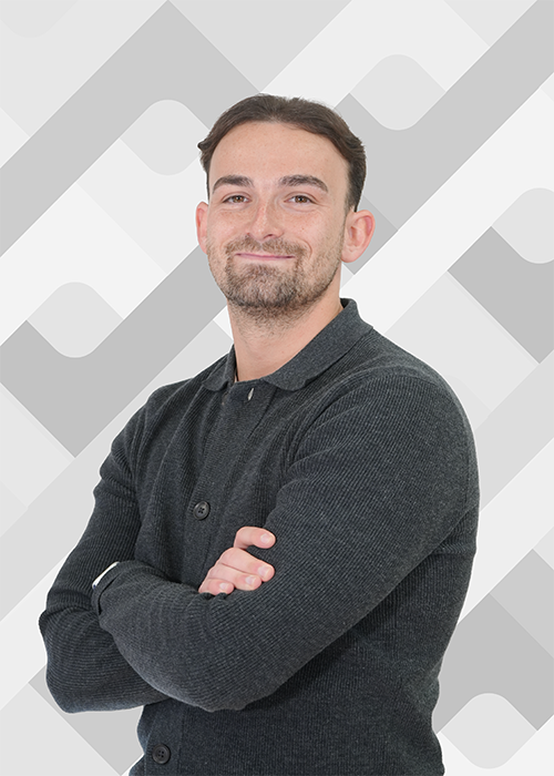 Zacc Caveney- Meet the team-LR