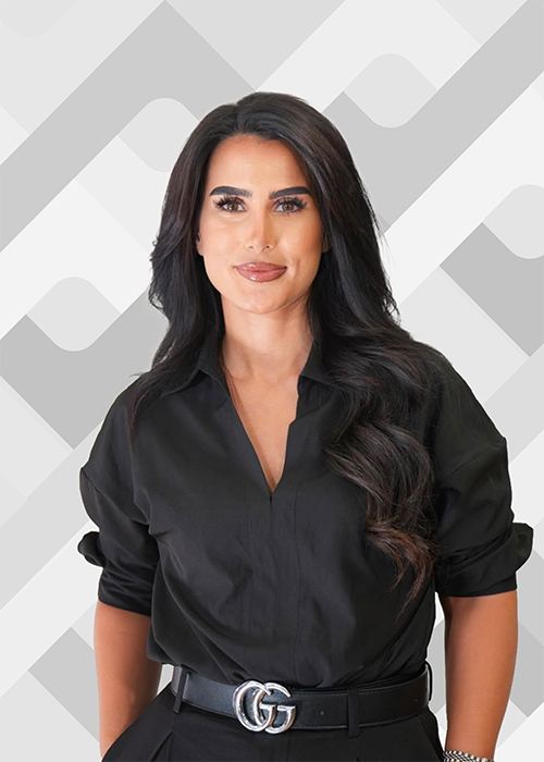 Ava Babakhani- Meet the team-LR
